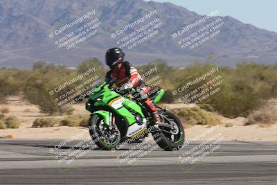 media/Oct-30-2025-Racers Edge (Thu) [[dabbdaf680]]/3-B Group/Session 4 (Turn 9 Side)/